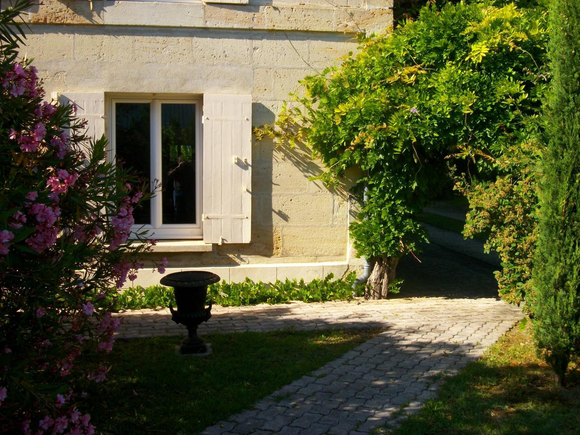 Domaine De Monein Bed and Breakfast Saint-André-de-Cubzac Buitenkant foto